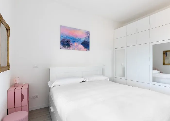 Charming Mazzini By Wonderful Italy * Bologna